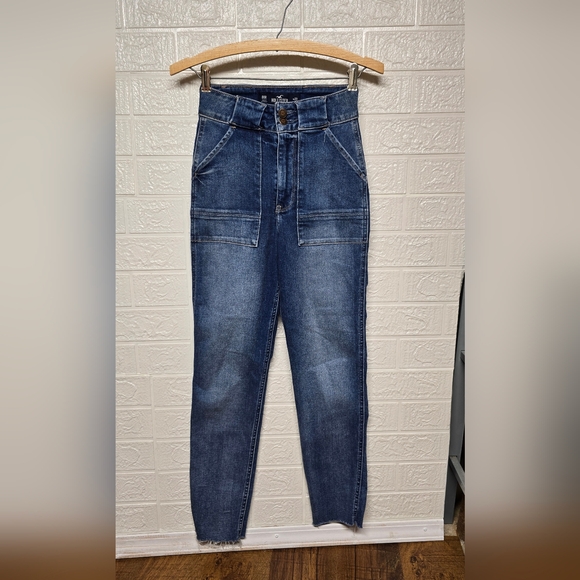 Hollister High Rise Blue Mom Blue Jeans - Picture 8 of 8